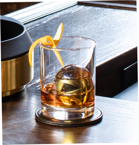 https://www.monogram.com/images/forge/Cocktail-Old-Fashioned-1@2x.jpg